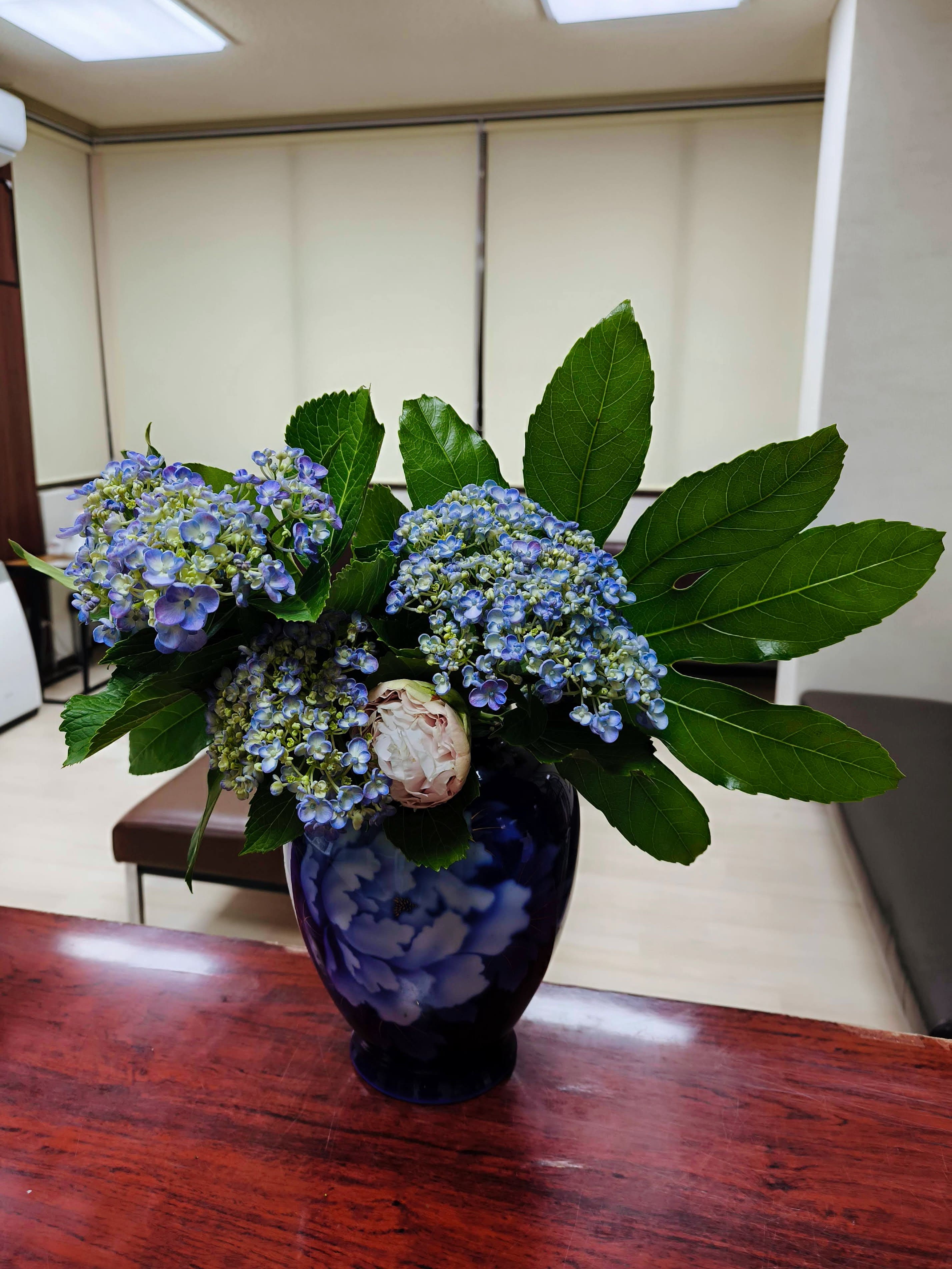 待合室　生け花