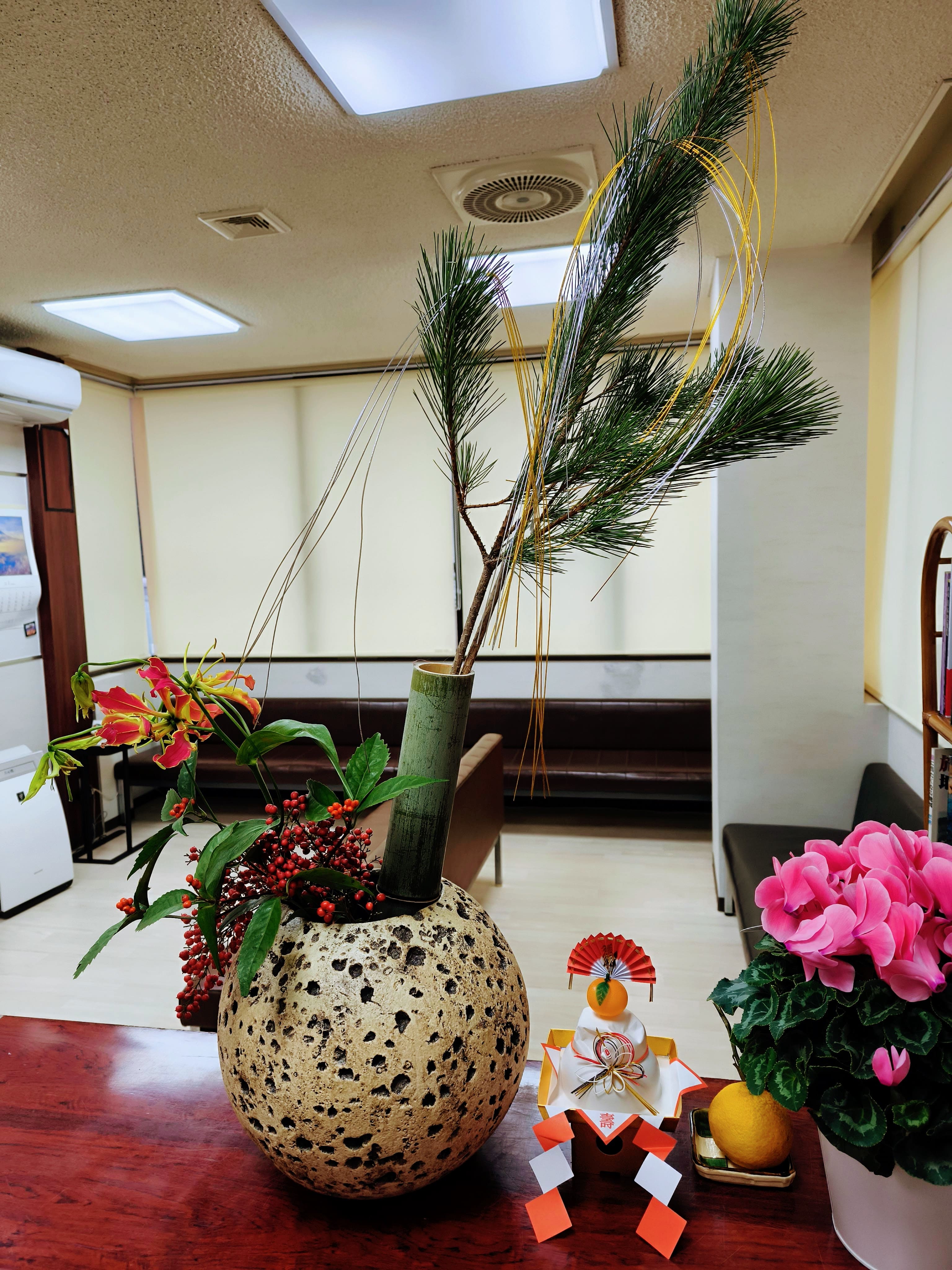 待合室　生け花