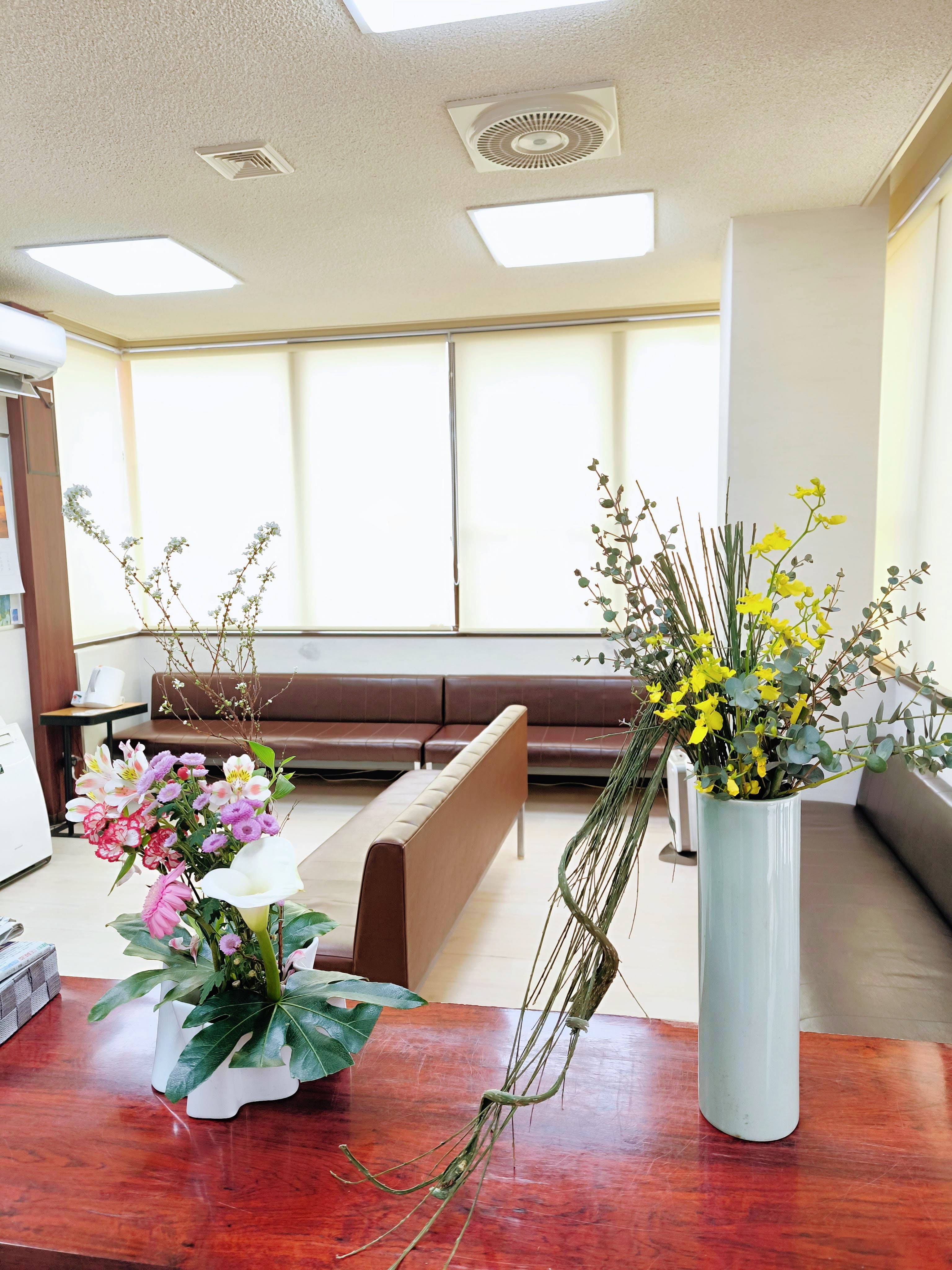 待合室　生け花